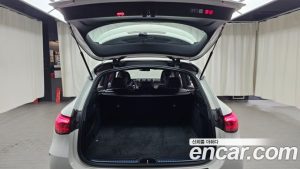Mercedes-Benz GLC-Class AMG GLC43 4MATIC 2025 года из Южной Кореи