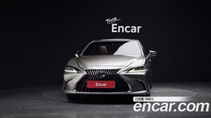 Lexus ES Luxury Plus 2022 года из Южной Кореи