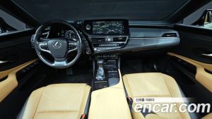 Lexus ES Luxury Plus 2022 года из Южной Кореи