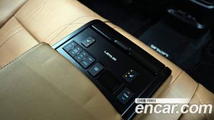 Lexus ES Luxury Plus 2022 года из Южной Кореи