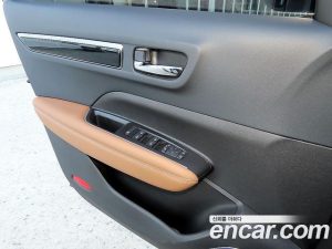 Renault-KoreaSamsung QM6 2.0 GDe RE 2WD 2025 года из Южной Кореи