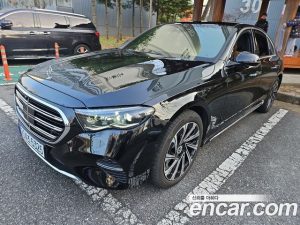 Mercedes-Benz E-Class E300 4MATIC Exclusive 2025 года из Южной Кореи