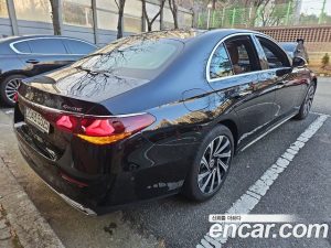 Mercedes-Benz E-Class E300 4MATIC Exclusive 2025 года из Южной Кореи