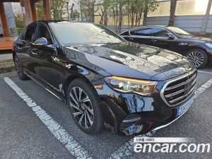 Mercedes-Benz E-Class E300 4MATIC Exclusive 2025 года из Южной Кореи