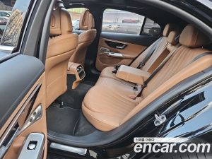 Mercedes-Benz E-Class E300 4MATIC Exclusive 2025 года из Южной Кореи