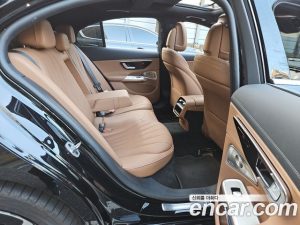 Mercedes-Benz E-Class E300 4MATIC Exclusive 2025 года из Южной Кореи