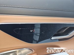 Mercedes-Benz E-Class E300 4MATIC Exclusive 2025 года из Южной Кореи