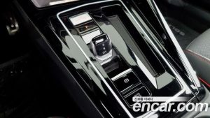 Volkswagen Golf 2.0 GTI 2024 года из Южной Кореи