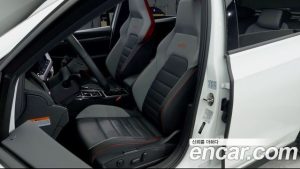 Volkswagen Golf 2.0 GTI 2024 года из Южной Кореи