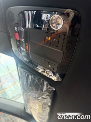 Kia Sorento HEV 1.6 2WD 2024 года из Южной Кореи