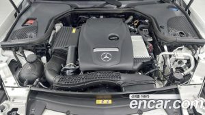 Mercedes-Benz E-Class E250 AMG Line 2023 года из Южной Кореи