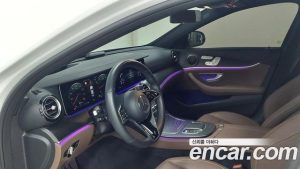 Mercedes-Benz E-Class E250 AMG Line 2023 года из Южной Кореи