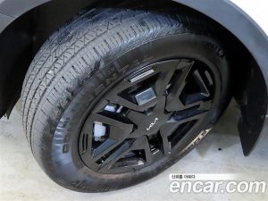 Kia Sorento HEV 1.6 2WD 2024 года из Южной Кореи