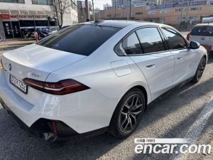 BMW 5-Series 520i M Sport 2025 года из Южной Кореи