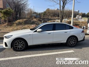 BMW 5-Series 520i M Sport 2025 года из Южной Кореи