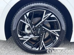 Kia K5 Prestige 2024 года из Южной Кореи