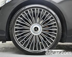 Mercedes-Benz S-Class Maybach S680 4MATIC 2024 года из Южной Кореи