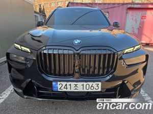 BMW X7 xDrive 40d Design Pure Excellence 7-Seater 2024 года из Южной Кореи