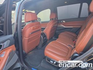 BMW X7 xDrive 40d Design Pure Excellence 7-Seater 2024 года из Южной Кореи