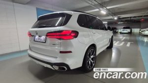 BMW X5 xDrive 40i M Sport 2024 года из Южной Кореи