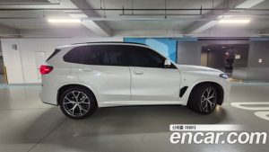 BMW X5 xDrive 40i M Sport 2024 года из Южной Кореи