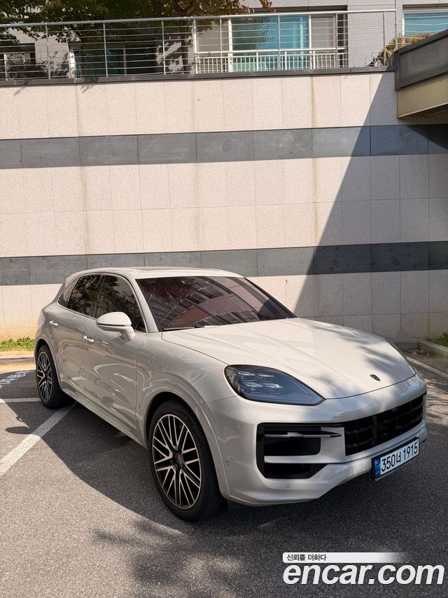 Porsche Cayenne 3.0 2024 года из Кореи