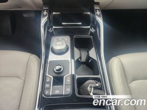 Kia Sorento HEV 1.6 2WD 2024 года из Южной Кореи