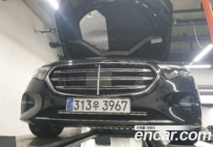 Mercedes-Benz E-Class E220d 4MATIC Exclusive 2025 года из Южной Кореи