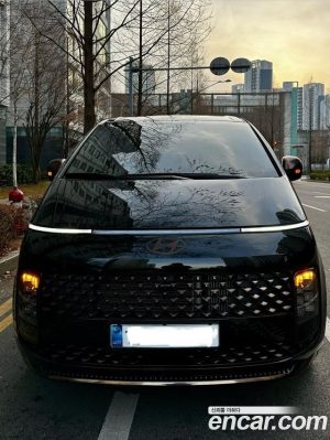 Hyundai Staria Lounge 9-Seater 2025 года из Южной Кореи