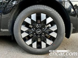 Hyundai Staria Lounge 9-Seater 2025 года из Южной Кореи