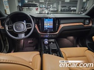 Volvo XC60 B5 Ultra Bright 2025 года из Южной Кореи
