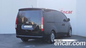 Hyundai Staria Tourer 11-Seater 2025 года из Южной Кореи