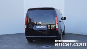 Hyundai Staria Tourer 11-Seater 2025 года из Южной Кореи