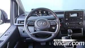 Hyundai Staria Tourer 11-Seater 2025 года из Южной Кореи