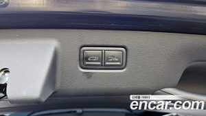 Hyundai Staria Tourer 11-Seater 2025 года из Южной Кореи