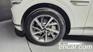 Genesis GV80 2.5T Бензин AWD 2024 года из Южной Кореи