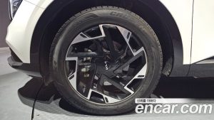 Kia Sportage Бензин 1.6 Turbo 2WD 2024 года из Южной Кореи
