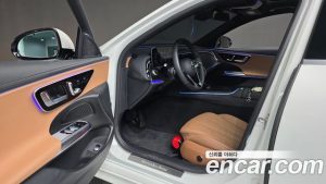 Mercedes-Benz E-Class E200 Avantgarde 2025 года из Южной Кореи