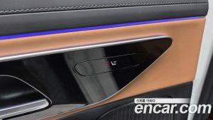 Mercedes-Benz E-Class E200 Avantgarde 2025 года из Южной Кореи