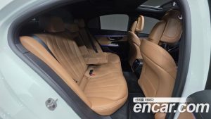 Mercedes-Benz E-Class E200 Avantgarde 2025 года из Южной Кореи