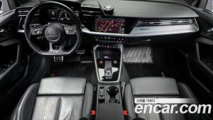 Audi S3 2.0 TFSI 4WD 2023 года из Южной Кореи