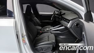 Audi S3 2.0 TFSI 4WD 2023 года из Южной Кореи