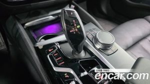 BMW 5-Series 520i M Sport 2023 года из Южной Кореи
