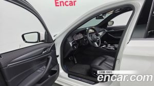 BMW 5-Series 520i M Sport 2023 года из Южной Кореи