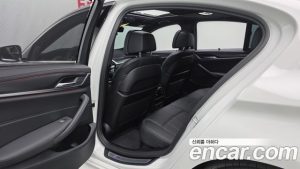 BMW 5-Series 520i M Sport 2023 года из Южной Кореи
