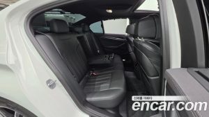 BMW 5-Series 520i M Sport 2023 года из Южной Кореи