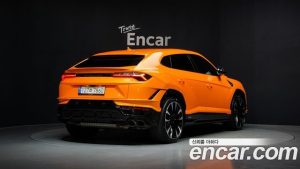 Lamborghini Urus 4.0 V8 S 2024 года из Южной Кореи