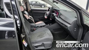 Volkswagen Golf 2.0 TDI Prestige 2023 года из Южной Кореи