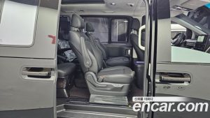 Hyundai Staria L3.5 Lounge 9-Seater 2025 года из Южной Кореи