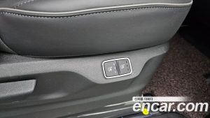 Hyundai Staria L3.5 Lounge 9-Seater 2025 года из Южной Кореи